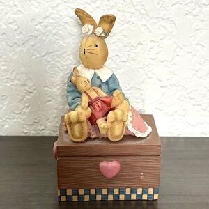 ARTISAN FLAIR Collection Bunny Trinket Box